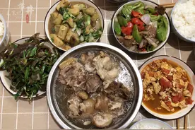 河南一家人7天的午餐，入冬后伙食有点好，网友：想来蹭饭图片