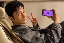 明星与运动员是亲戚：黄晓明表妹是陈梦，宋轶表哥是胡佳图片