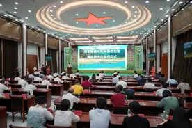 联合7大科研院校签约8个协议、挂牌2个实训基地和6个研究中心 ，海丰启动招才引智、汇聚农业科研力量图片