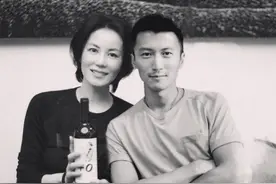 王菲谢霆锋复合七周年有惊喜！将一同亮相中秋晚会，二人帅照曝光图片