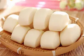北方人爱吃面，南方人爱吃大米，哪种主食吃了容易胖？图片