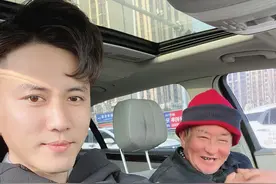 山东德州90后小伙连续半年请银川五旬老人吃拉面，特别的“元”分特别的友情，网友：“还缺媳妇吗？”图片