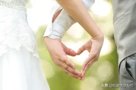 “分居后，你得耐得住寂寞”，男人一番话后，妻子笑着笑着就哭了图片