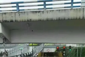 重庆今天下了好大的雨图片