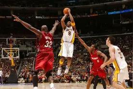 NBA绝杀：科比的绝杀永远是那么杀人诛心图片