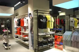 去年巨亏8个亿，上千家门店关闭，中国休闲服饰第一品牌凉了吗？图片