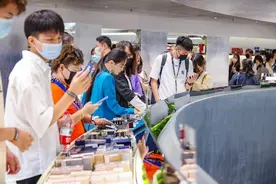 在中国，我看到了商业繁荣的尽头！背后是一场国际经济的大变迁图片