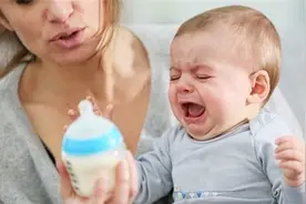 宝宝抵触奶瓶，断奶难？有这3招就够了！图片