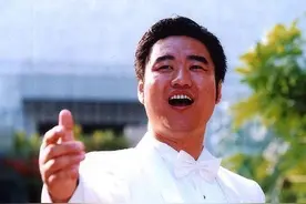 歌手丛飞：倾家荡产资助百名贫困儿童，37岁去世，受捐者无人送别图片
