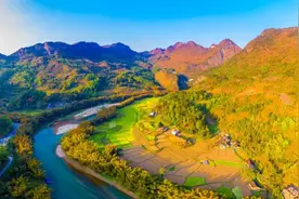 贵州大山里有个秀丽的隐世村庄，山水如画，一个被忽略的世外桃源图片