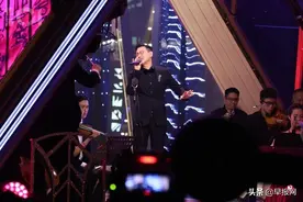 张学友相隔20年为港姐决赛开唱图片