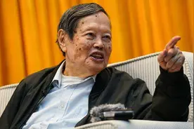 杨振宁帮华为突破5G芯片，3天后徒弟暴毙美国，美方：他是自杀的图片