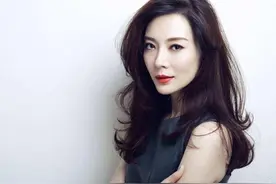 “旗袍女神”陈数：34岁嫁二婚男，婚后甘当“后妈”，44岁没孩子图片