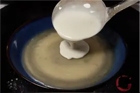 家里有红薯淀粉的一定试试这样做，外酥里糯咸鲜香辣，太香了图片