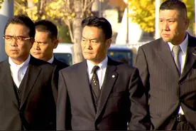 日本第一个黑帮女大佬：替夫上位，大展拳脚却惹恼美军，下场很惨图片