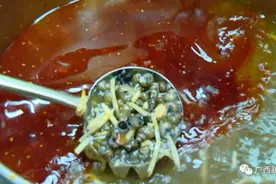 这碗螺蛳粉热搜一个亿！南宁三中为它“带盐”，阿姨打粉手不抖，学生为它排队二十分钟……图片