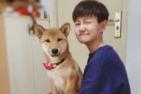 出道10年，“快女冠军”的多面人生：靠母亲接济，最穷时仅剩11元图片