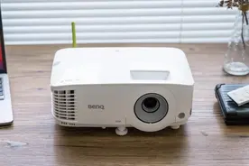 担心孩子长时间上网课伤眼，必须用对工具！用明基E530很合适图片