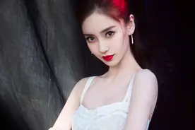 于正称baby没演小龙女为“今生最大遗憾”，还diss了陈妍希颜值图片