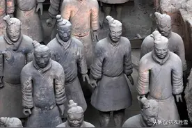 寒衣节里话寒衣，眼看黄叶落，谁为送寒衣？图片