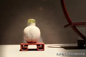 辽博鼻烟壶展：翡翠鼻烟壶图片
