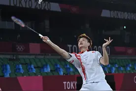 2比0！石宇奇难抗“国羽一哥”重任！21比0，接班林丹还得看他图片