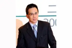 李嘉诚的神秘儿媳：灰姑娘嫁入豪门，四个儿女赢在终点成她依靠图片