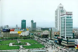 汉中中心广场变迁史：撤地设市以来几经改造腾飞了吗？图片