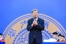 他56岁任西安交大校长，脱稿铿锵演讲——志气骨气底气，赶超清北图片