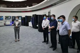 席扬考察浪潮集团图片