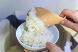 日本人吃米饭，韩国人吃米饭，中国人吃米饭，差距一览无余图片