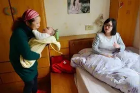 “姥姥带娃”和“奶奶带娃”区别，讽刺又现实，快看看你家是吗？图片