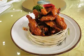 苏北1200元的大桌菜，总共28道菜，吃一半打包一半，你看划算不？图片