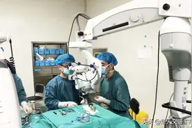 塌陷的眼球能再度复原？人工玻璃体球囊助湖北一女性保住眼球图片