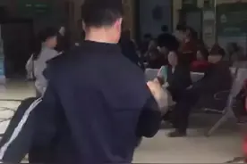 一包怪味胡豆下肚，四川11岁男孩差点没命，有些人千万不能吃胡豆图片