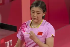 从4-2到4-0！陈梦横扫华裔大黑马晋级决赛，对手突发意外腿部扭伤图片