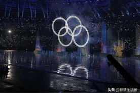 盘点奥运会开幕式尴尬瞬间：五环变四环，和平鸽烧成乳鸽图片