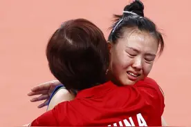 张常宁退了吧！因朱婷被攻击遭牵连，奥运表现出色反要背锅图片