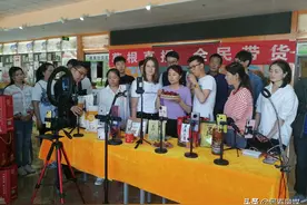 “草根”直播带货让景泰县农特产品成网红图片