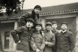 “白卷英雄”张铁生：70年代因高考交白卷被判刑，后来他怎样了？图片