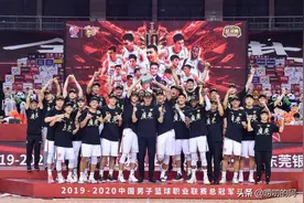 CBA已25年，除了广东队的10个总冠军，其余15个被谁拿走图片
