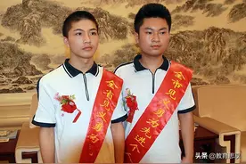 江西“最美考生”：舍命夺刀误高考、拒绝保送清华大学，品德高尚图片