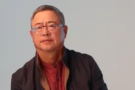 王志纲：美国最大的战略性错误，就是妄图用旧船票，登上新客船图片
