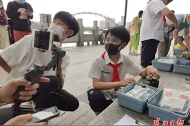 大兴路小学将环保教育融入生活，直播间外，孩子们讲述身边环保趣事图片