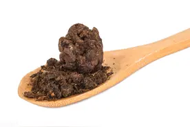 蜂胶是什么颜色？真蜂堂蜂胶液为你解答图片