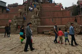 世界遗产——地震中幸存的杜巴广场（Jeth Ganesh神庙）图片