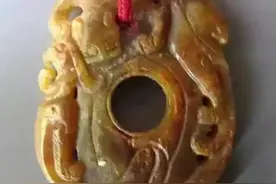龙凤呈祥鸡心佩图片