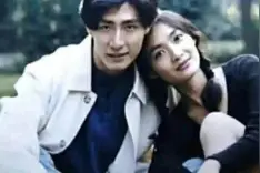 2012年，独自抗癌9年的李婷去世，葬礼上哭晕的前夫如今怎么样了图片