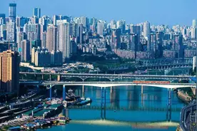 重庆市中心是哪里？未来会发生转移吗？市中心的老房子还能买吗？图片