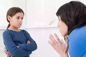 孩子说话气冲冲家长该怎么办？图片